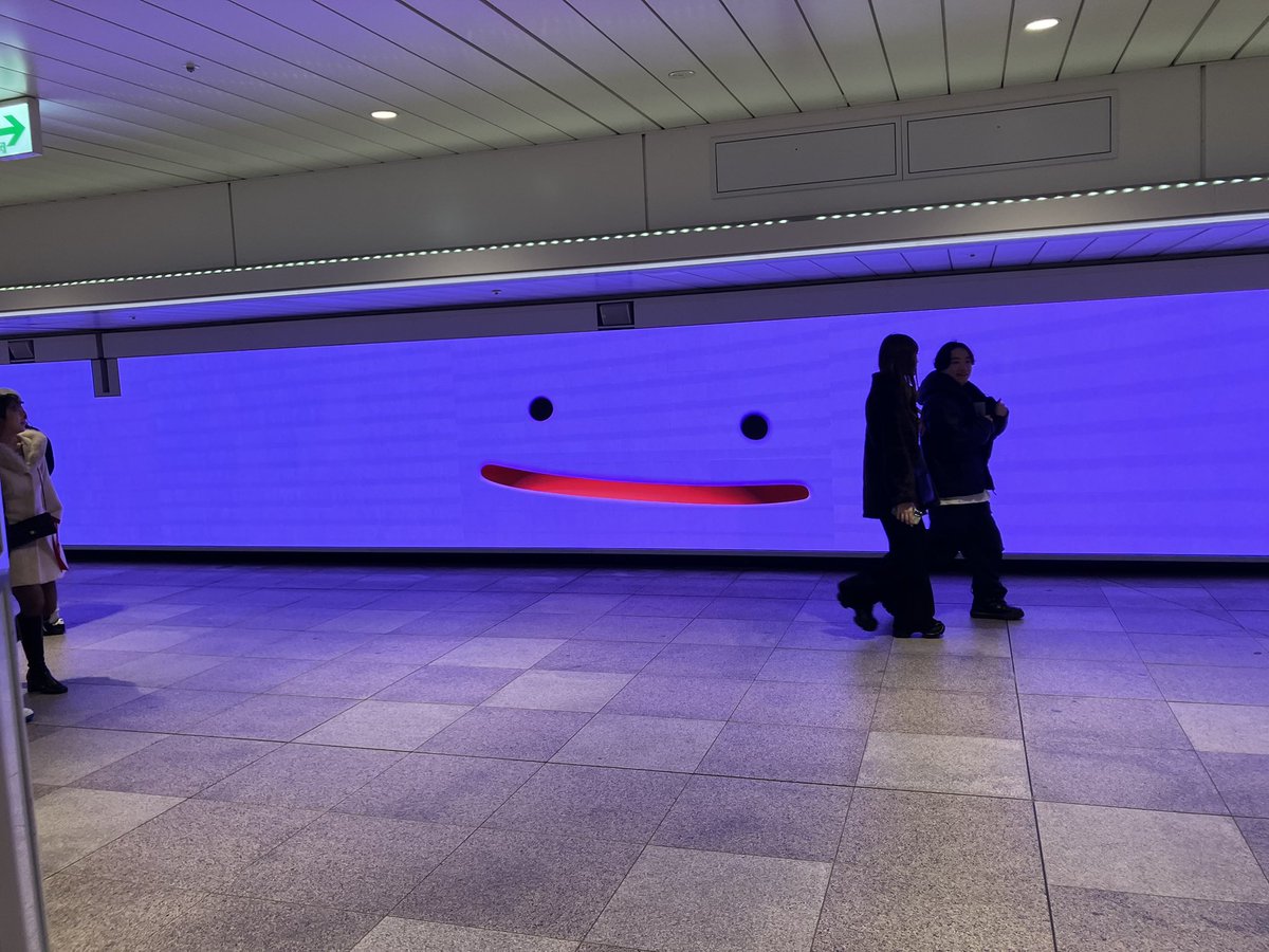 新宿駅、メタモンになってた