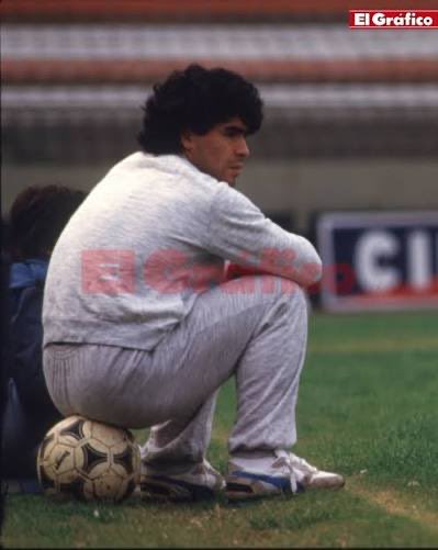 SI ESTAMOS EN CONSTRUCCION, RIVER ES LA BOMBONERA tweet media