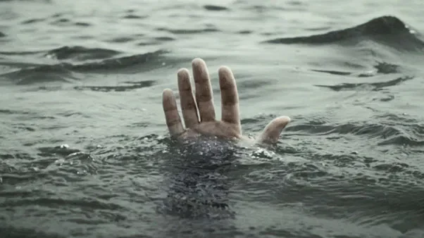 सतना के राजा तालाब में युवक का शव मिला, डूबने की आशंका
deshbandhump.com/post/dead-body…
#deadbody #youth #FOUND #rajapond #satna #drowning