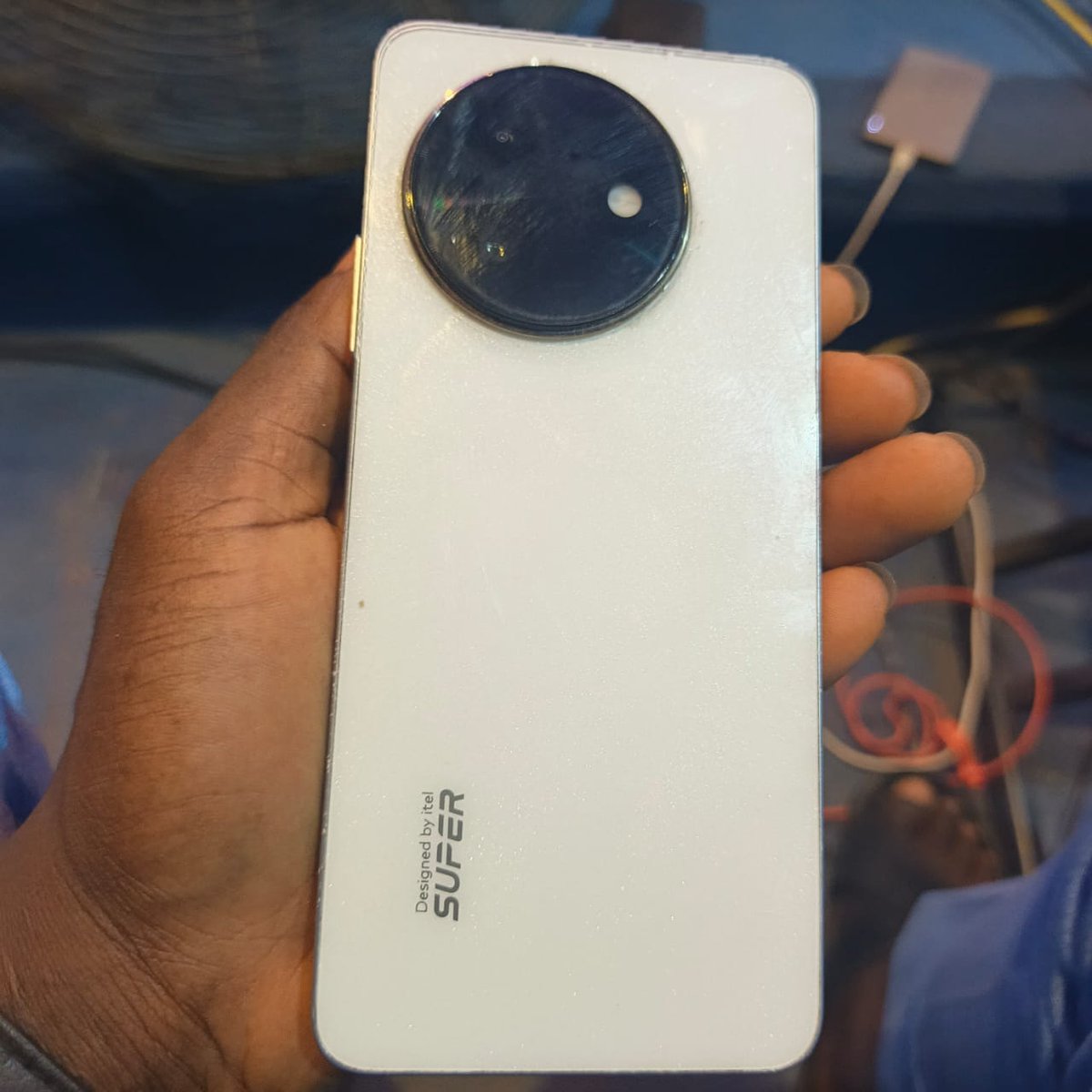 Christis805's tweet photo. My #DurableHero with a touch of smartness 

@itelNigeria my best gadget company https://t.co/XPkk2GVLCg