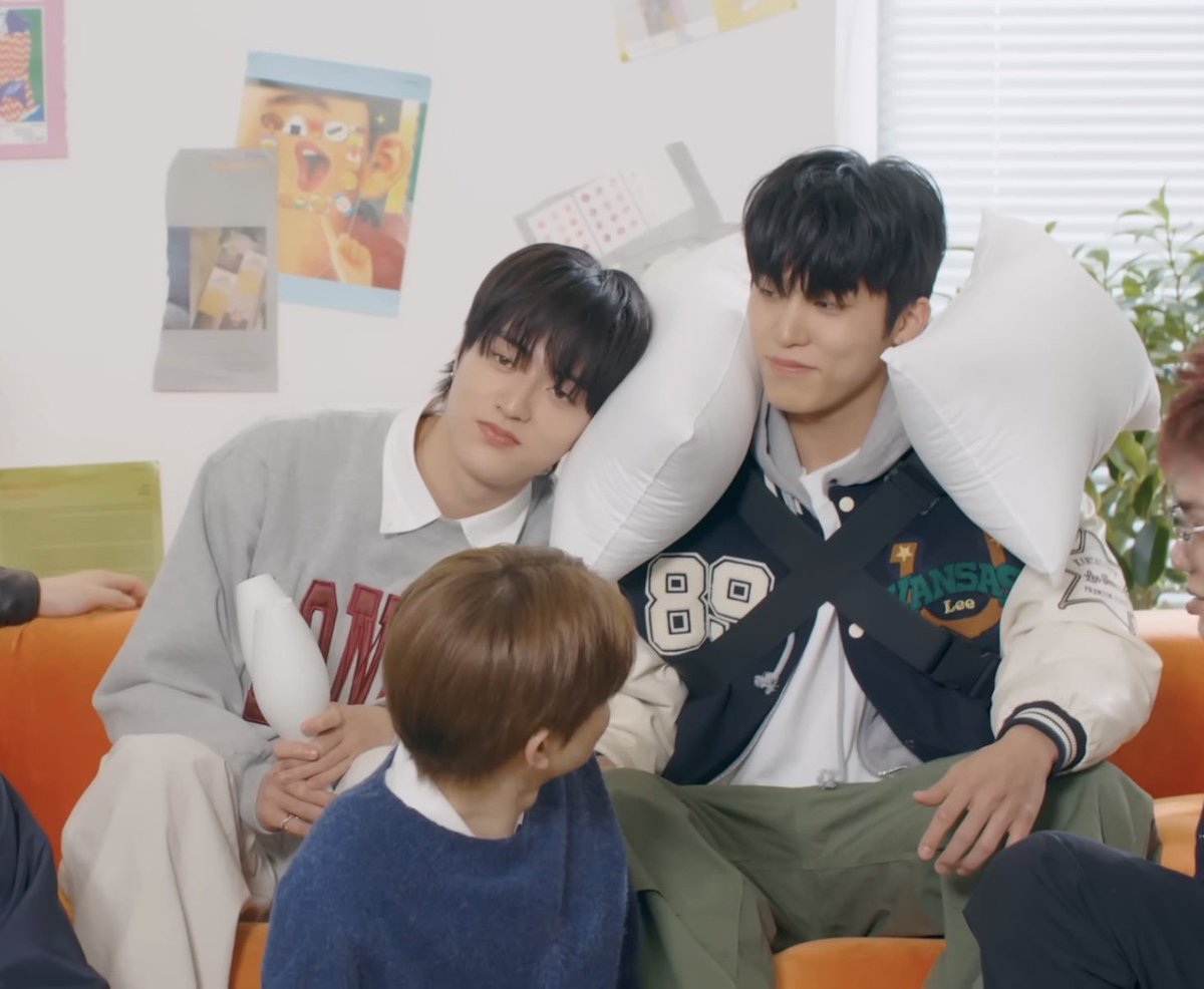 The shoulder                         The one who   
                                                     lives there🤭