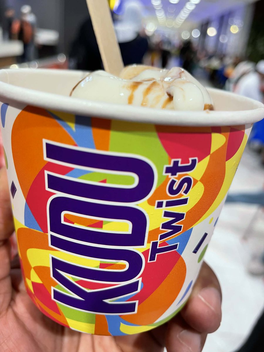 imranSa11984161's tweet photo. KUDU TWIST, SAUDI ARABIA 🇸🇦 : This is a Kudu Twist, a soft-serve ice cream dessert from the popular Saudi Arabian fast-food chain, Kudu. A must have one in Saudi! #Kudu #KuduTwist #Immi76 #IceCream #SaudiMade #FastFoodChain #Macca #SaudiArabia🇸🇦 https://t.co/5PLkfORhZm