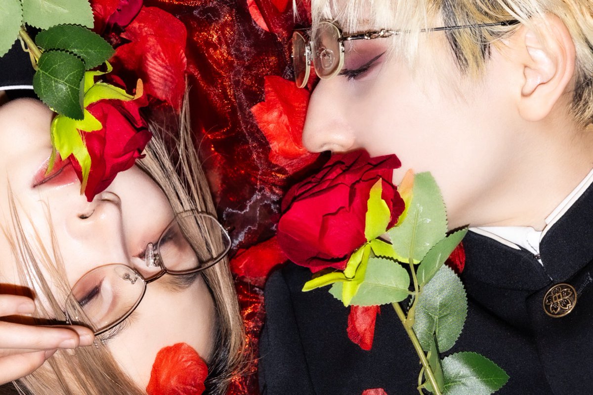 薔薇の色香に惑う