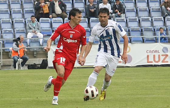 ⚔️ Semana de derbi entre dos históricos del fútbol andaluz.

🏟️ Hagamos que el Municipal de Chapín pueda vivir una gran tarde de fútbol entre las dos aficiones más numerosas de la categoría.

Todos juntos 💪🏽💙