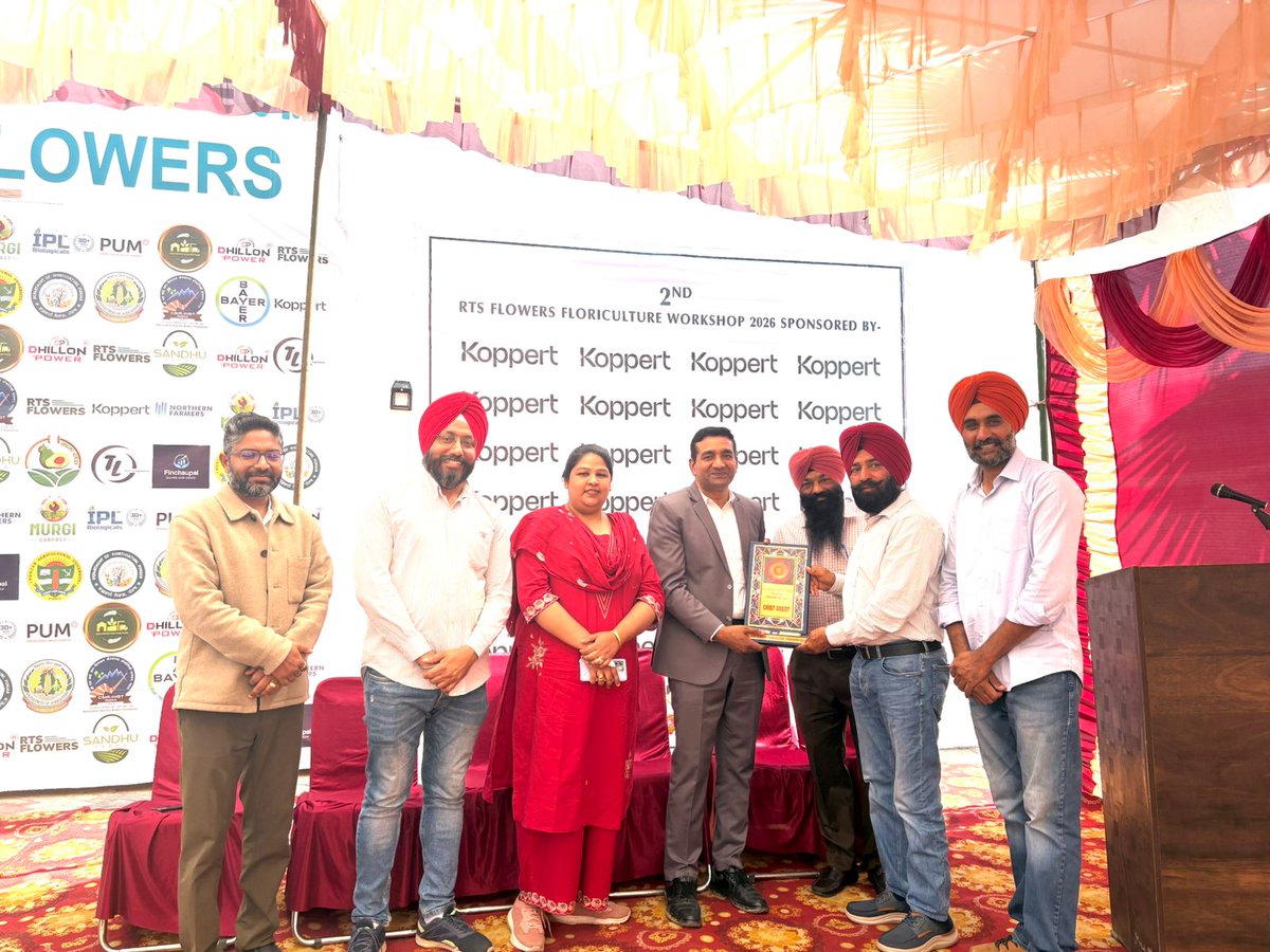 Dr. Sudesh Kumar Yadav, Director, CSIR–Institute of Himalayan Bioresource Technology, inaugurated the Floriculture Knowledge Workshop as Chief Guest at RTS Flowers, Village Nanowal, Tehsil Khamano, District Fatehgarh Sahib, Punjab on 2 March 2026.