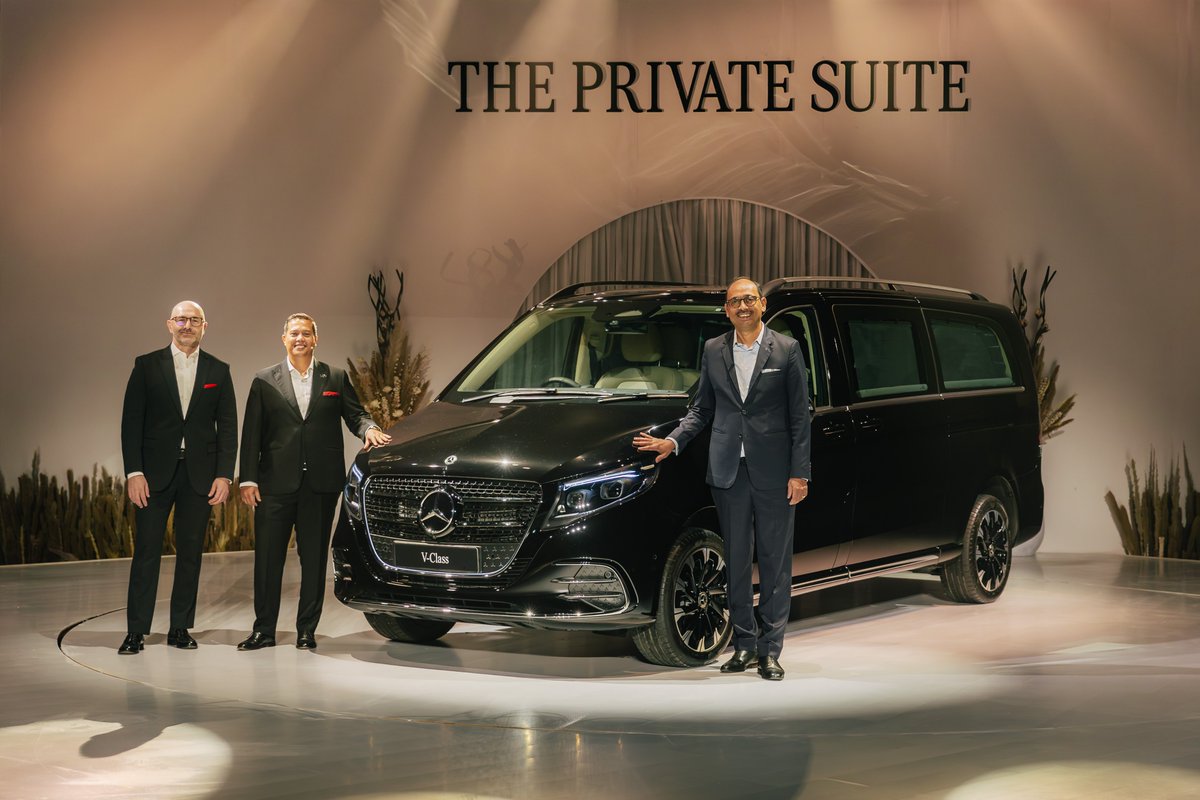 ETAuto's tweet photo. 🚗Mercedes-Benz India launches V-Class LWB at ₹1.4 crore, to start local production🚗
Read at:
https://t.co/POGRW8frhs
@MercedesBenzInd
#MercedesBenzIndia #MercedesBenz #VClass #MercedesVClass #ETAuto https://t.co/DRZSdDLNHb