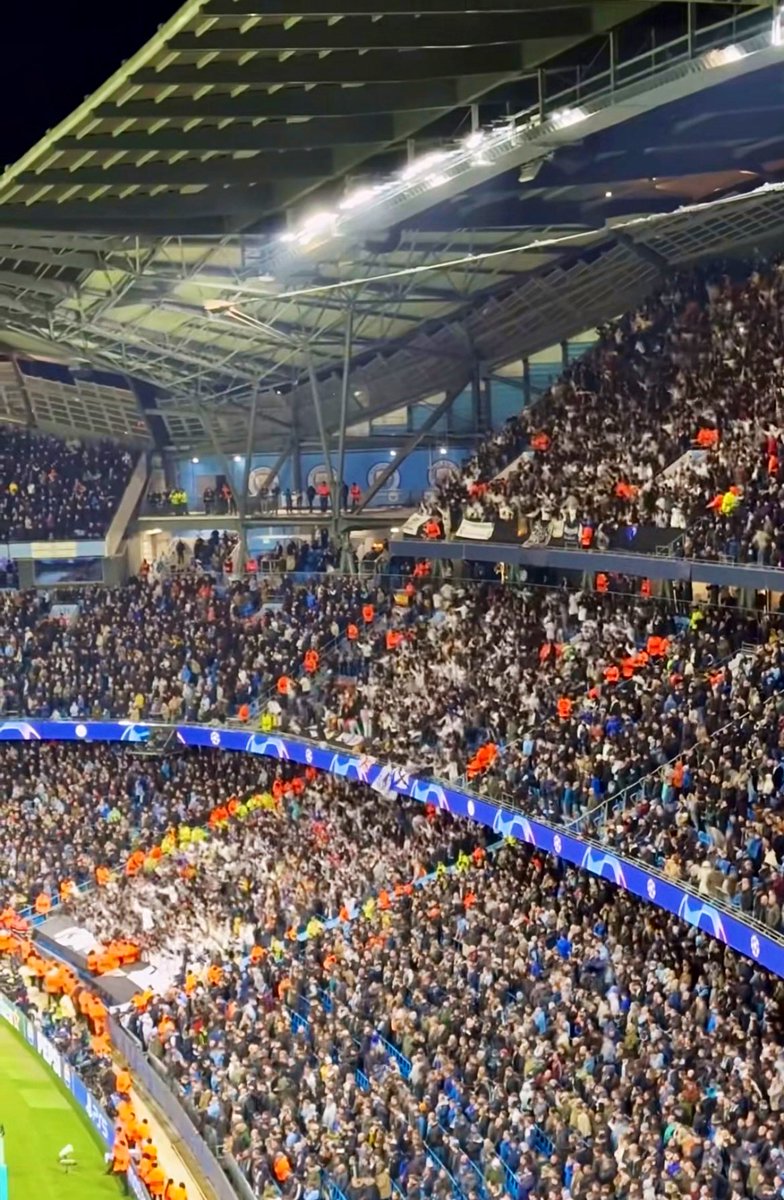 Afición Real Madrid tweet media