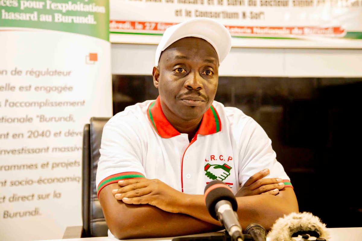 Agence d'appui à la Réalisation des Contrats PPP tweet media