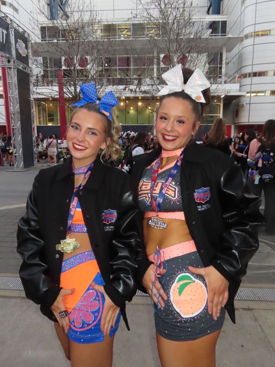 Double fruit wins are the best 😝🍑🍊