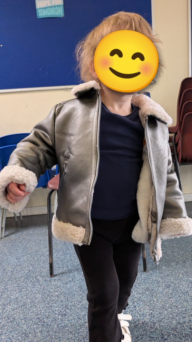 smoochie gxrl | listening to Frank Iero tweet media