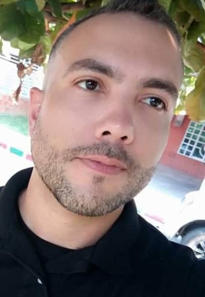 #02Marz El es Damián Alexander Rojas Díaz, oriundo del Edo Lara, fue Privado de Libertad el 20/01/2025, se une a la larga lista de #PresosPoliticos en Venezuela y recluido en Rodeo I. Elevamos nuestra voz por su pronta liberación. Es momento de abrir la puerta