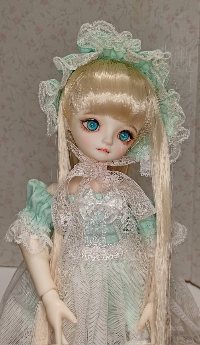 tom2310doll's tweet photo. ウェーブヘアが好きだが、ストレートも佳き‥かわええ🥰
#GemofDoll #yoly
えんどう豆の妖精だから、緑似合うね
アゴのエクボは、お豆のヘソだと勝手に思ってるのだけど‥ホントーは、どーなのだろう https://t.co/5ghgZYnmBJ