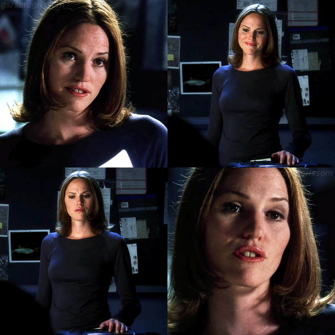 Time for season 3!!! Sara in 3.1 Revenge is Best Served Cold!!! Hello Hank...

#csi #csilasvegas #sarasidle #jorjafox #gilgrissom #williampetersen #garydourdan #warrickbrown #gregsanders #ericszmanda #csivegas