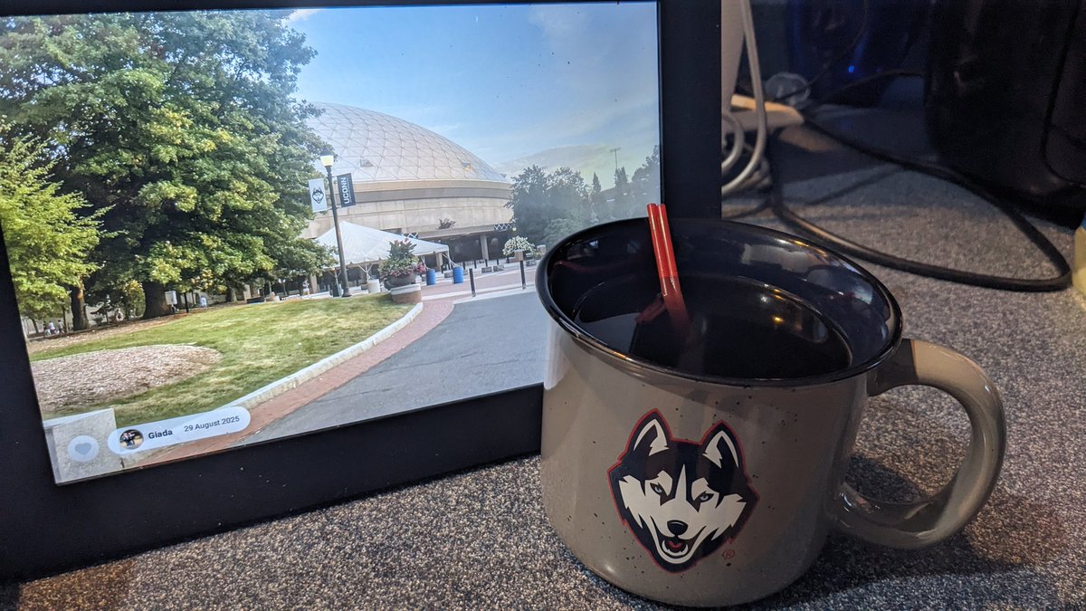 Sminichino1970's tweet photo. #Monday #TwoRedStirrers #BeKind #Karma ☕❤️😊 💯 #FamilyPrayers #GoodMorning #March #Goals #GoodBetterBest #OneDayAtATime
Been a great weekend! Time for #MarchMadness #UCONN #basketball Do something AMAZING!! https://t.co/LW8TTY2sig