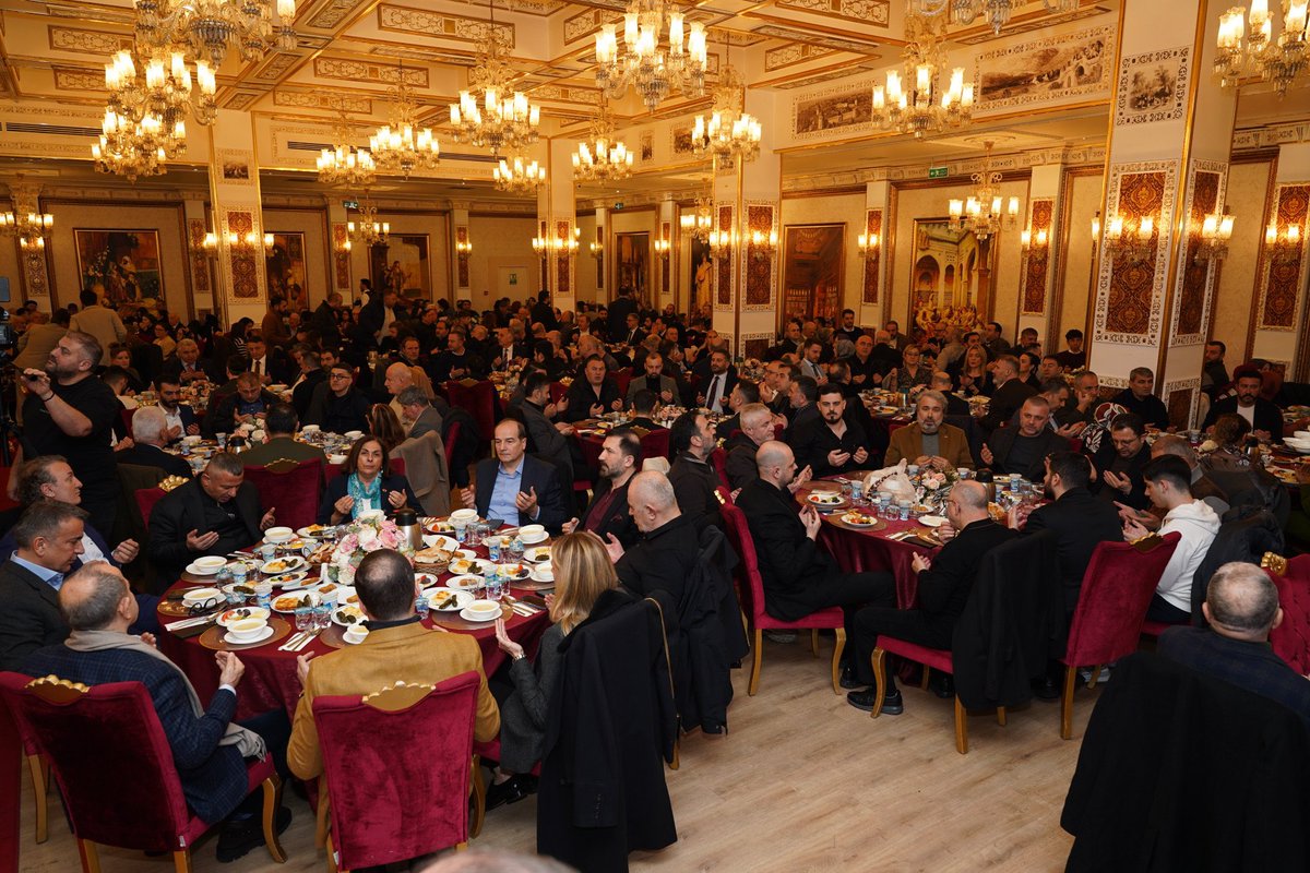 kvorgtr's tweet photo. 28.02.2026 tarihinde düzenlediğimiz Karadeniz Vakfı Geleneksel İftar Programı yoğun katılımla gerçekleşti.
Başkanımız Yusuf Cevahir birlik ve dayanışma vurgusu yaptı. Katılım sağlayan tüm misafirlerimize teşekkür ederiz. https://t.co/JDvADfzca3