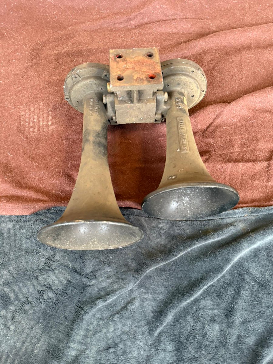 423417_GordonPettitt tweet media