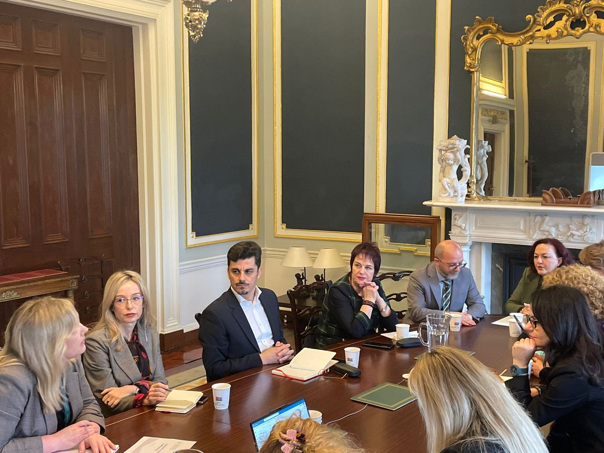 OSCEinAlbania's tweet photo. 🇦🇱🤝🇮🇪  Albanian officials visited Dublin for an @OSCEinAlbania-organized peer exchange on tackling #HumanTrafficking. Meetings with Irish justice, police &amp; prosecution counterparts strengthened co-operation and victim-centred approaches in prevention, protection and prosecution. https://t.co/3NlVGnNqhL