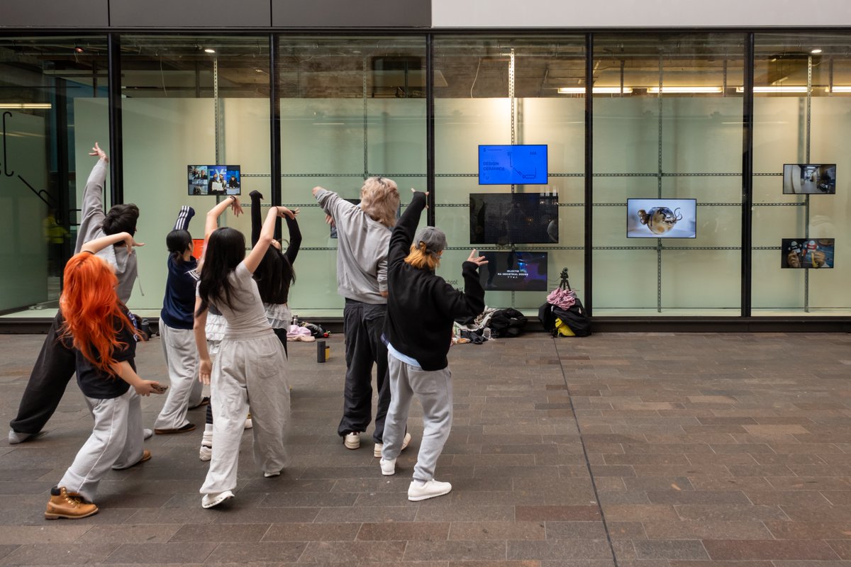 CSM Graphic Communication Design tweet media