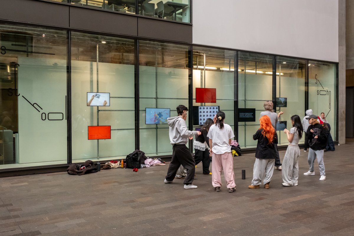 CSM Graphic Communication Design tweet media