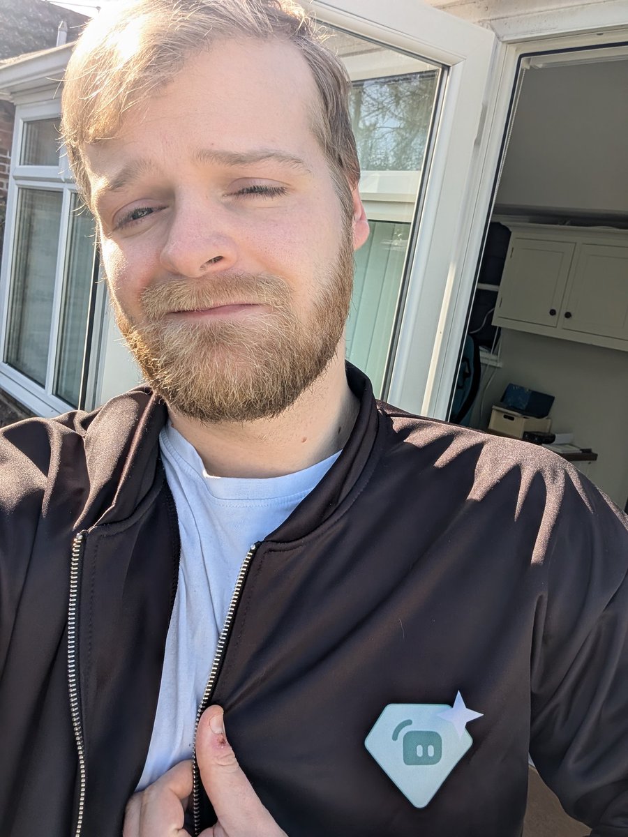 🐝FreshlyDan🐝 tweet media