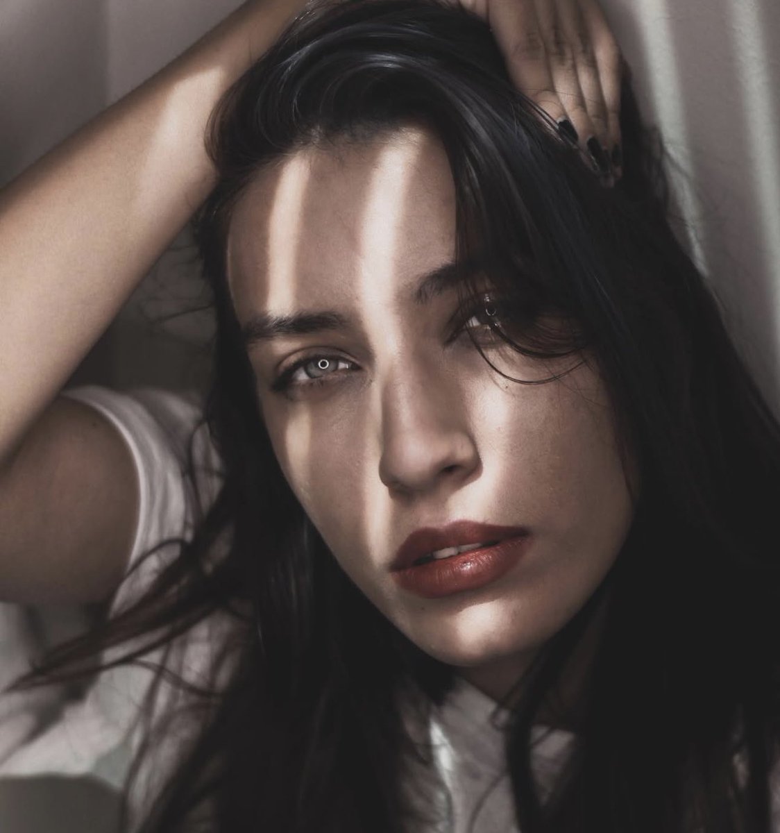 شکیلا قاسمی نزدیک سی روز است در بازداشت اطلاعات سپاه است.
هر لحظه نگرانی برای جان او بیشتر می‌شود.
در این شرایط بحرانی، سکوت جایز نیست.
او باید فوراً و بدون قیدوشرط آزاد شود.

مسئولیت هر اتفاقی بر عهده بازداشت‌کنندگان است.

#شکیلا_قاسمی 
#آزادی_فوری 
#صدای_شکیلا_باشید