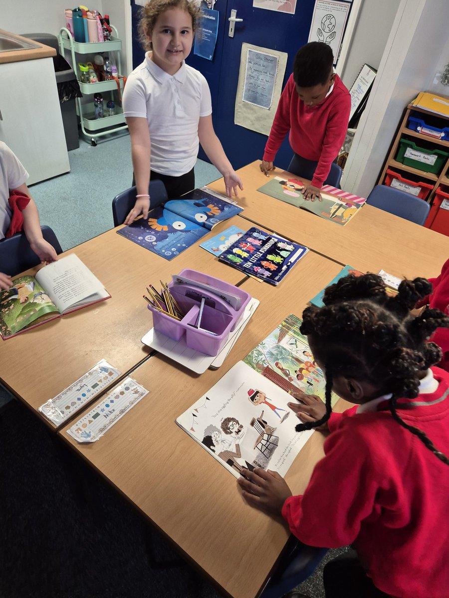 Mrs Pinney tweet media