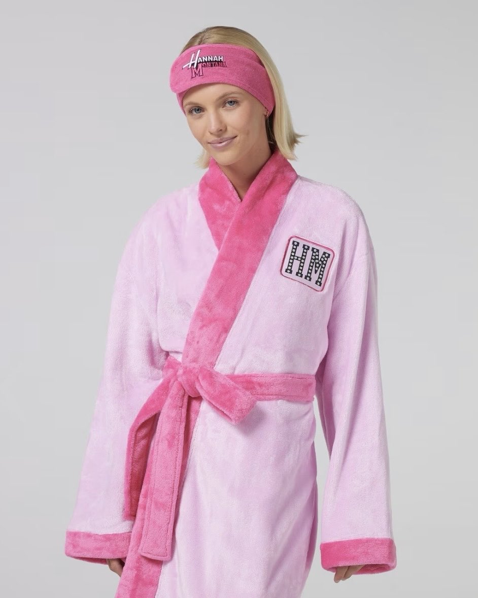 neverbesarah's tweet photo. ✨immediately adds to cart✨ https://t.co/xt3KZfVXEJ
