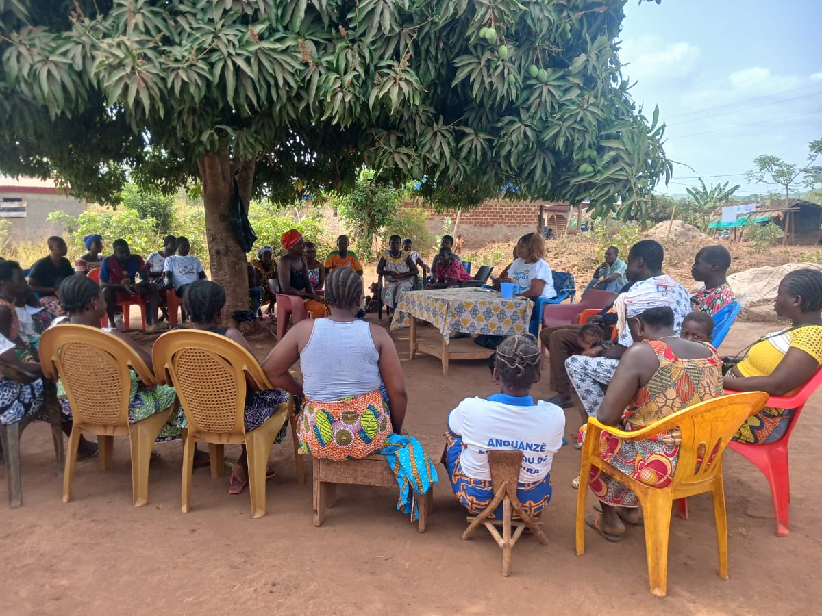 pscpd_bouake's tweet photo. 📸 Retours en images
Du 13 au 25 février 2026, la PSCPD, à travers le projet Bla ni Agba (financé par DID), a sensibilisé 575 personnes (389 femmes, 186 hommes) dans plusieurs localités sur l’accès durable des femmes à la terre.
Engagement renouvelé pour l’équité foncière. 🌍 https://t.co/qXL6Bm0PjE