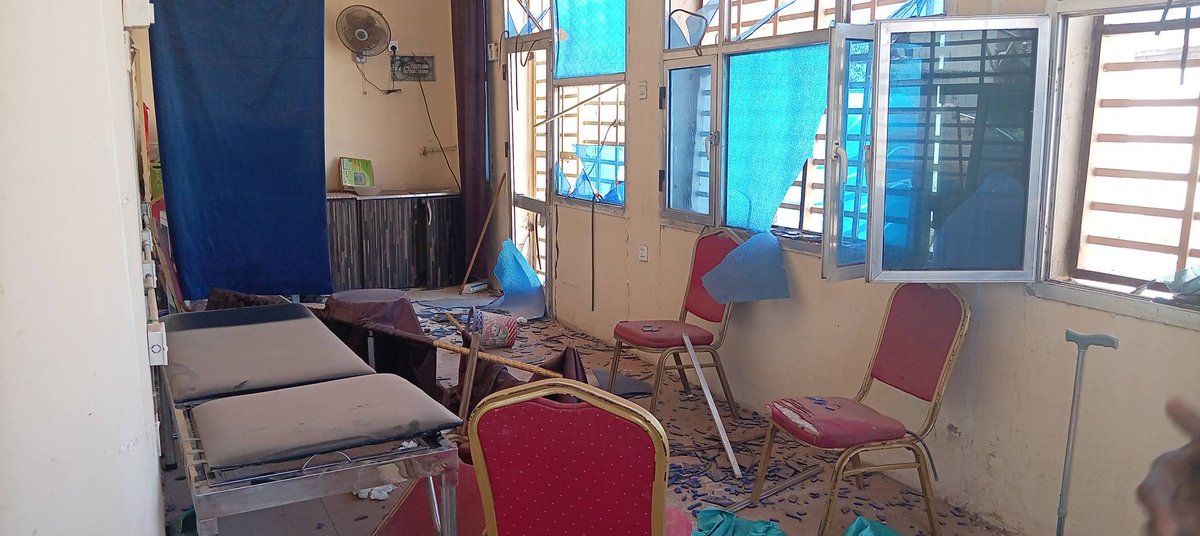 sudan_war's tweet photo. 🚨 مليشيا الدعم السريع قصفت مساء الأمس، عبر الطائرات المٌسيّرة، أقسام الجراحة والأسنان وعنابر الإقامة في «المستشفى البريطاني» بمدينة «الأبيّض» بولاية شمال كردفان. https://t.co/pU8PPxAfdx