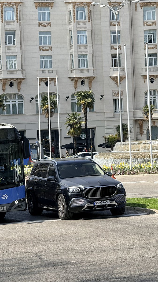 Spotted in Madrid <a href="/mbmaybachfans/">Mercedes-Benz & Maybach Fans</a>