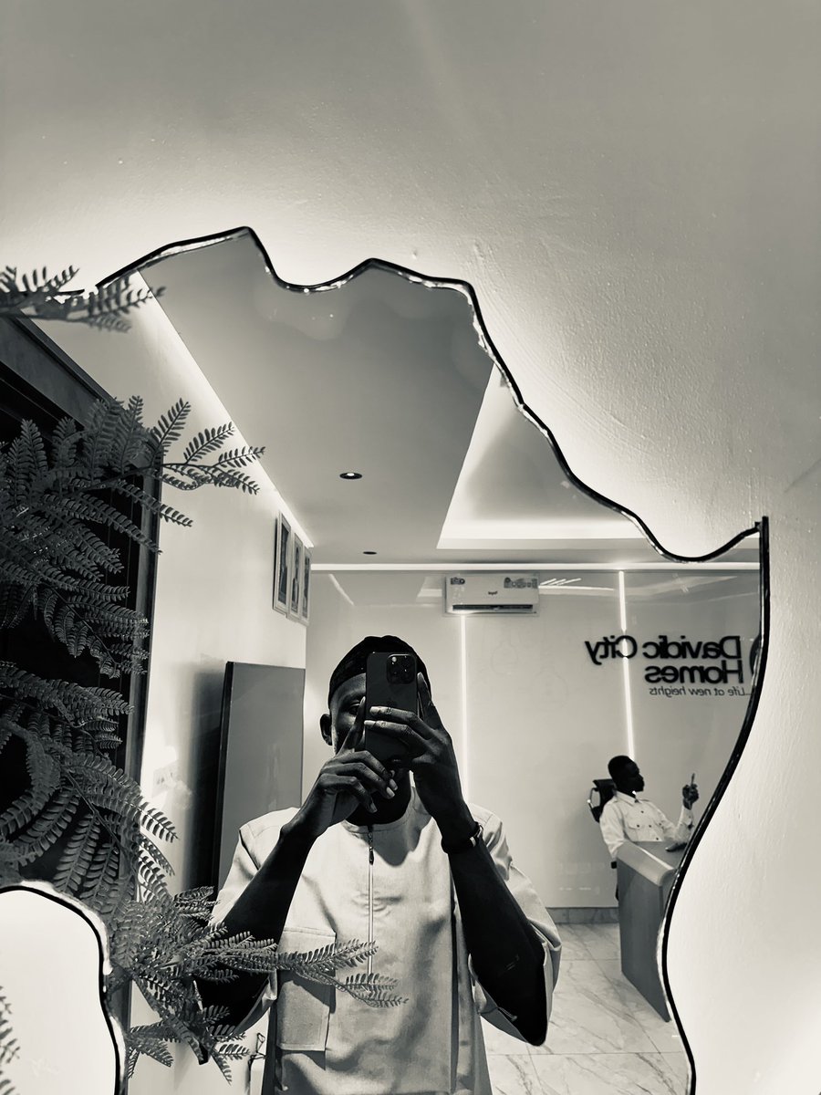 God abeg, make March favour me.🥹🤲🏿

X Biko.