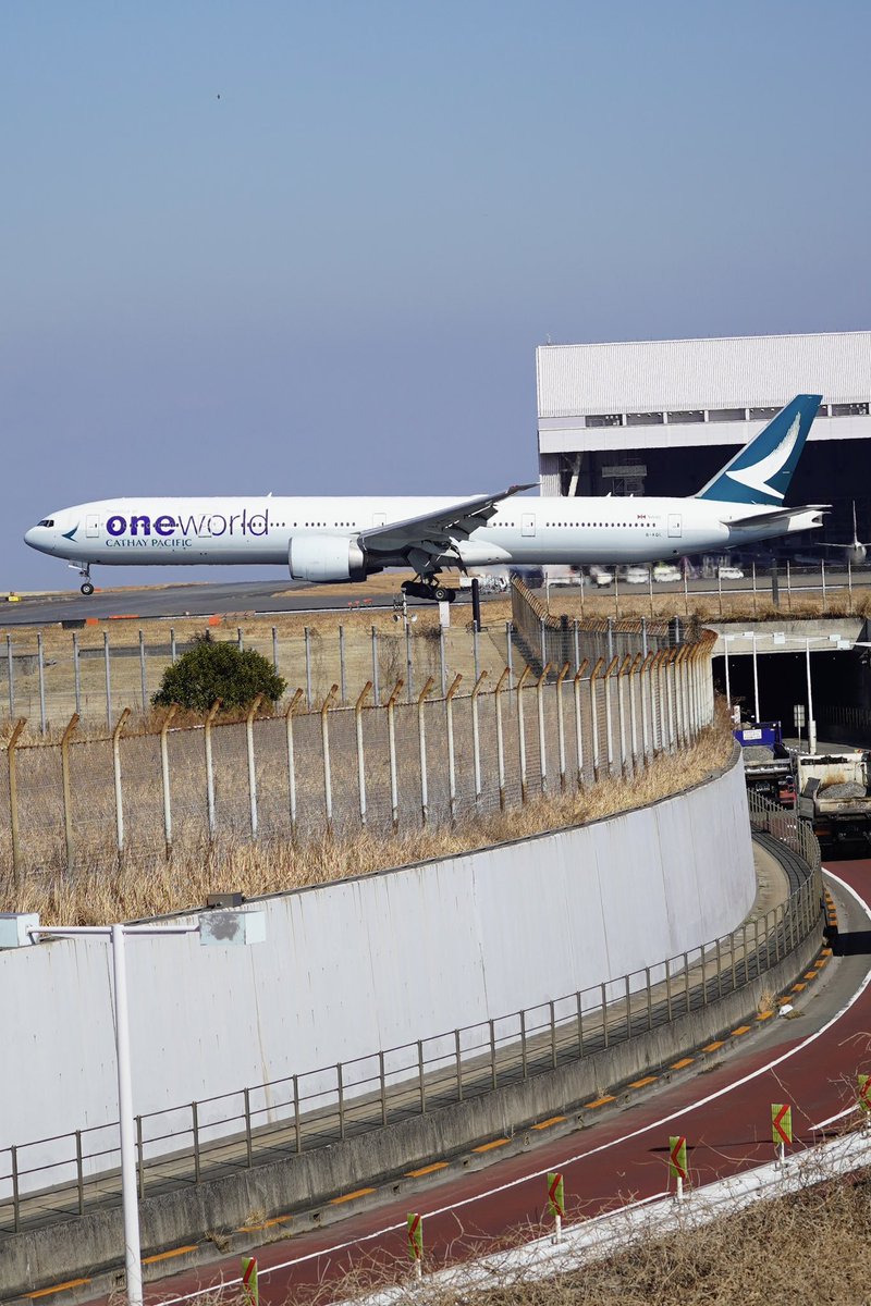 kiyoshi747's tweet image. おはようございます。
雪混じりの雨が降ってます。
寒いわけだ…
早く暖かくなって欲しい。
#oneworld #キャセイパシフィック