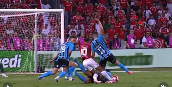 Lucas Collar tweet media