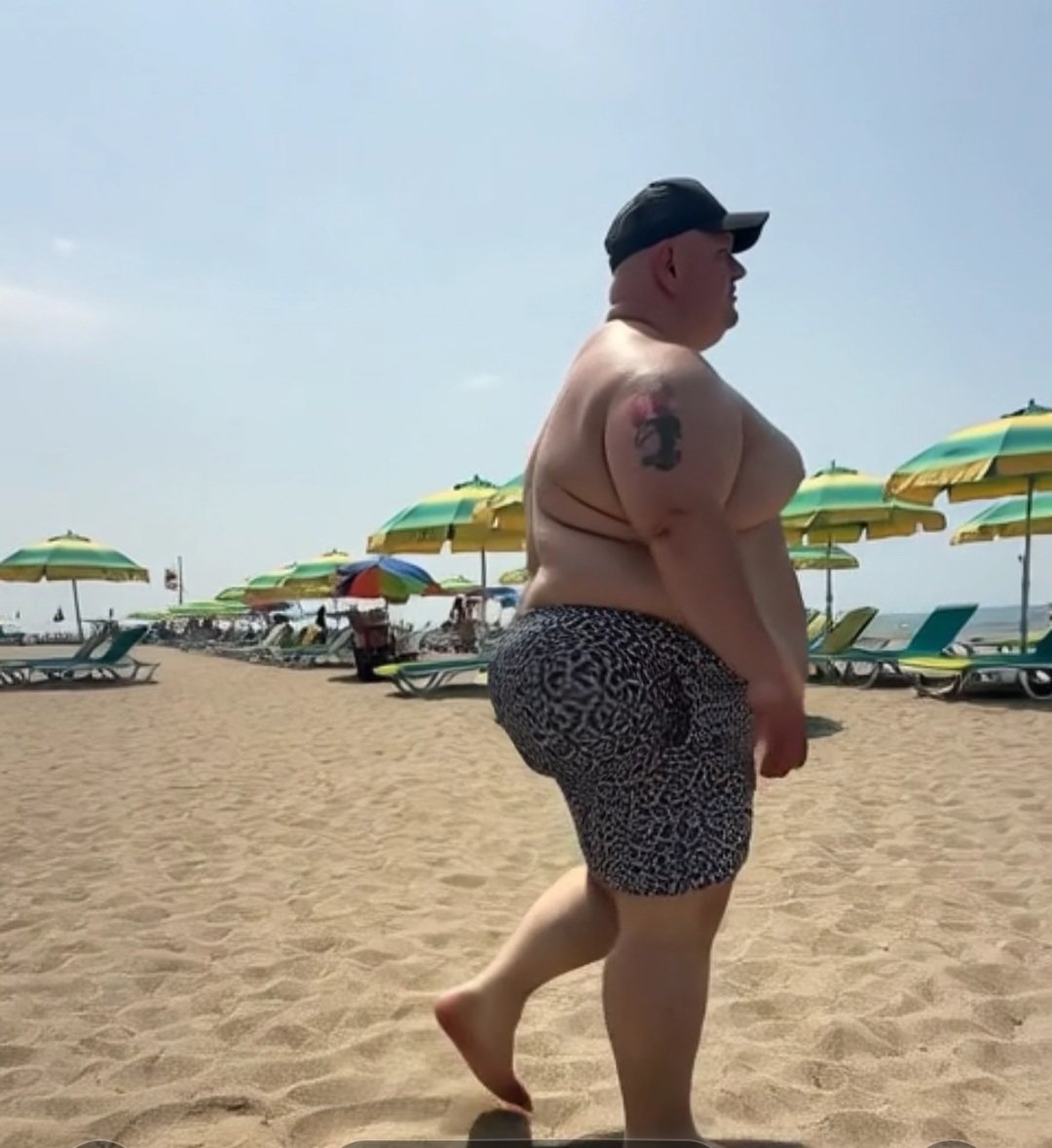 bottom70 tweet media