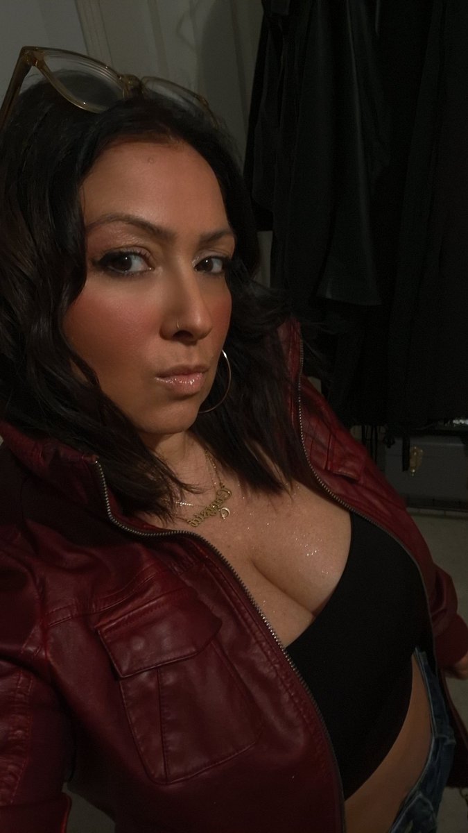 AprilMehmet's tweet photo. #internationalwomensday 

Big up to all you beautiful women ❤️ https://t.co/1mfGhUSDVb