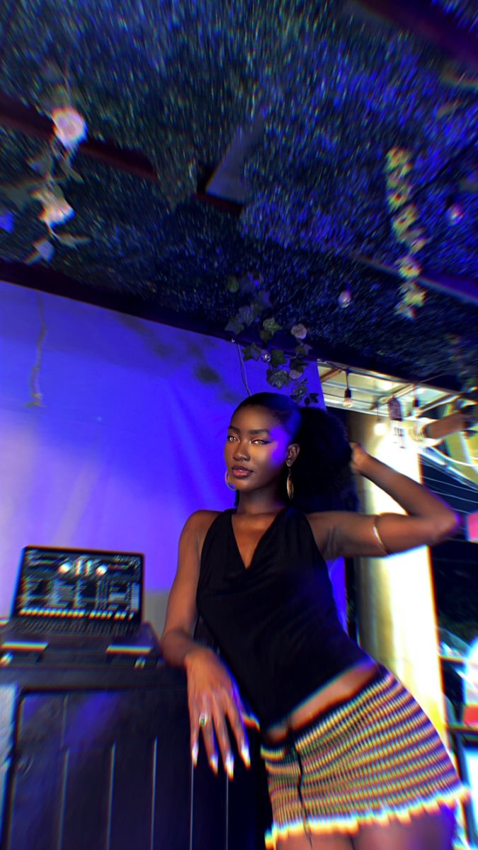 Me nuh business with nobody business 🫢