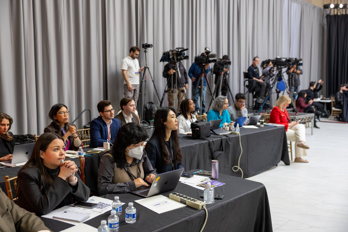 Randle Communications tweet media