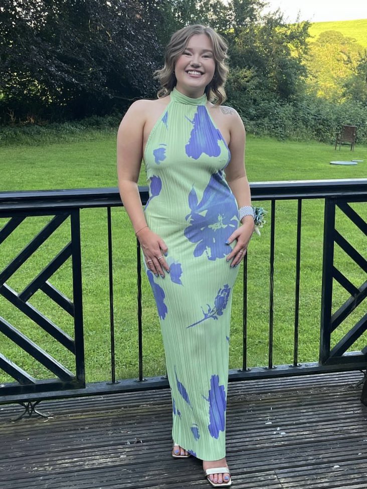 Barrow_Girls's tweet photo. 🔥 Hannah 🔥 https://t.co/OParwEblIa