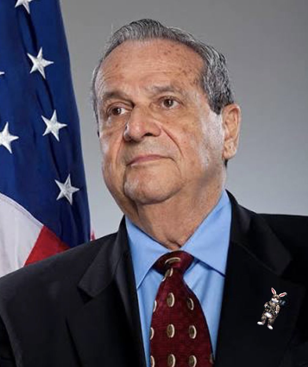 PB-Max

El nuevo embajador de EEUU a Guatemala será JUAN RODRIGUEZ, sobrino del ex oficial paramilitar de la CIA, FELIX RODRIGUEZ, el héroe que envió al infierno al asesino, Che Guevara. 

Lo que viene para Guatemala es la peor pesadilla de la izquierda.

#LaSIE siempre sabe.