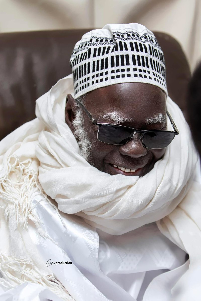 Mamadou33364332's tweet image. Il est chaleureux, bienveillant et accueillant, il oeuvre pour l’unite et la paix👏🏾🇸🇳🌏

Son sourire est une expression de son humilité et de son respect envers toutes les personnes qu'il rencontre, quel que soit leur statut social ou leur origine☪️✝️

#MashrabuCaafii2026
#DAY19