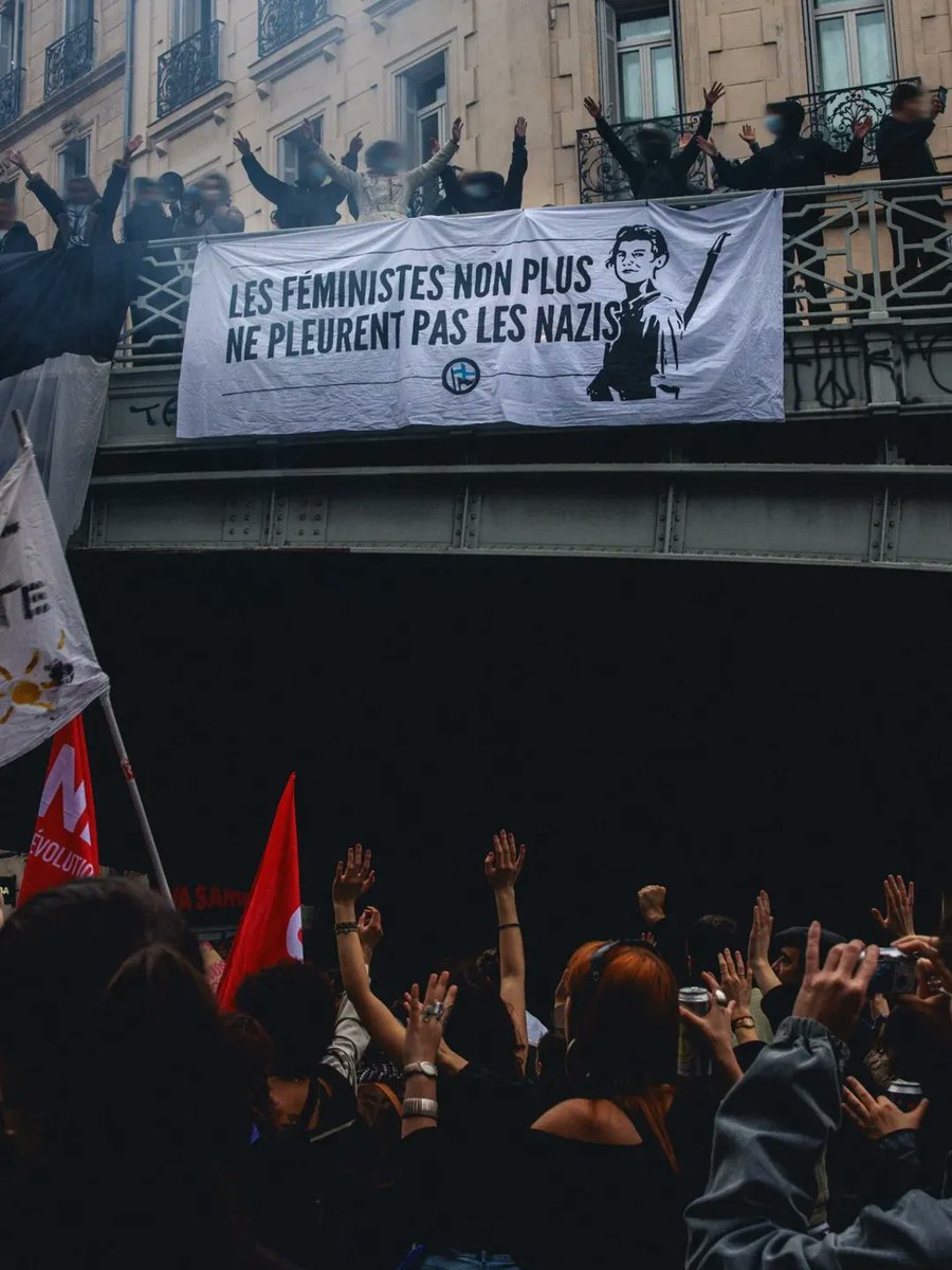❝Feminists don't mourn nazis either.❞

📍Marseille, France
