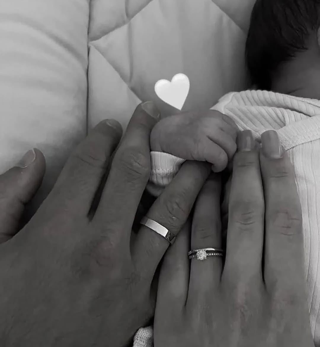 𝑂𝑛𝑒 𝑑𝑎𝑦 ❤️