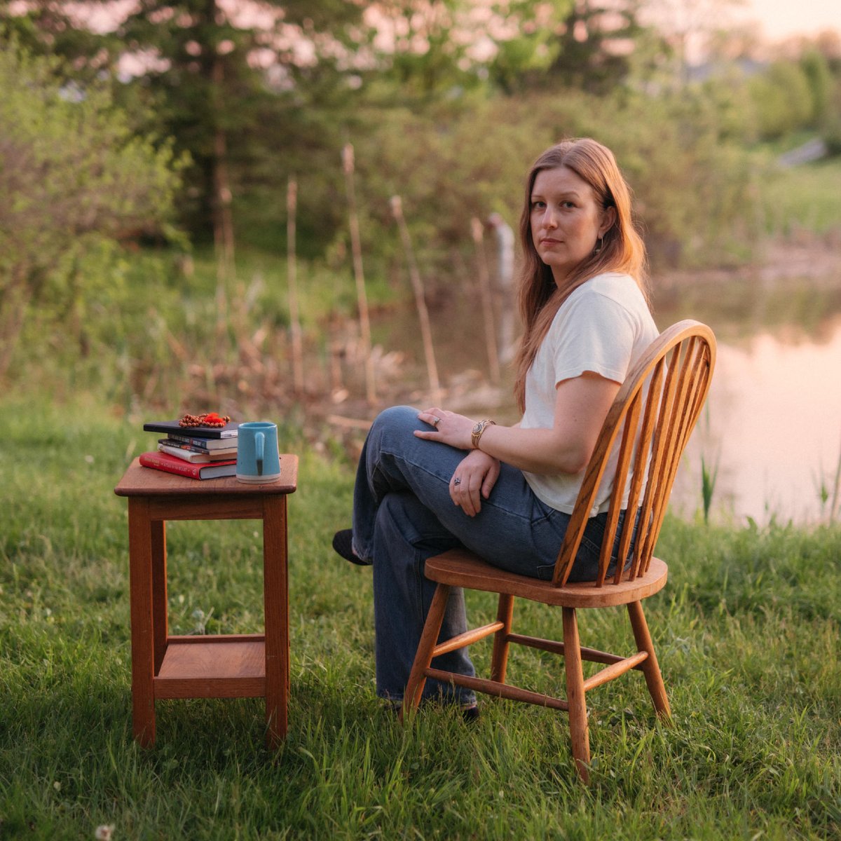 v13media's tweet image. Singer-songwriter @emmacookmusic discusses her newest album ‘Of the Morning’ in this exclusive track-by-track rundown. #Singersongwriter #EmmaCook #OftheMorning #trackbytrack 

URL: v13.net/2026/03/emma-c…