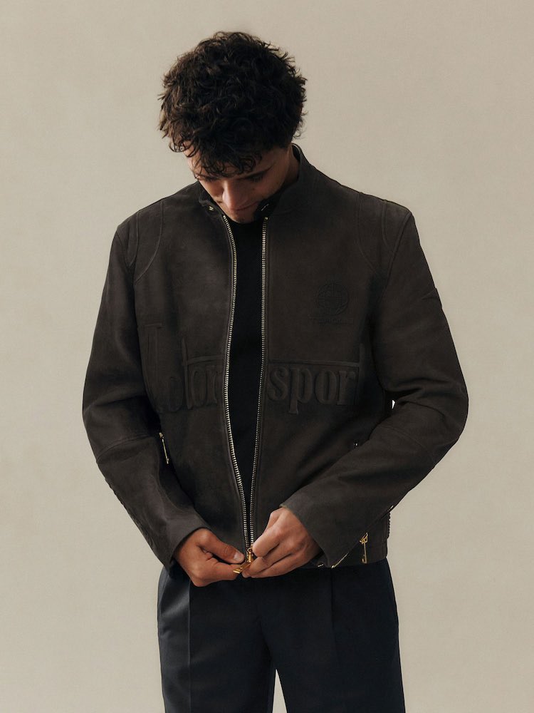 NorrisFiles's tweet photo. 📸 | Lando en un nuevo photoshoot para Reiss x McLaren! https://t.co/1ebekuCxid