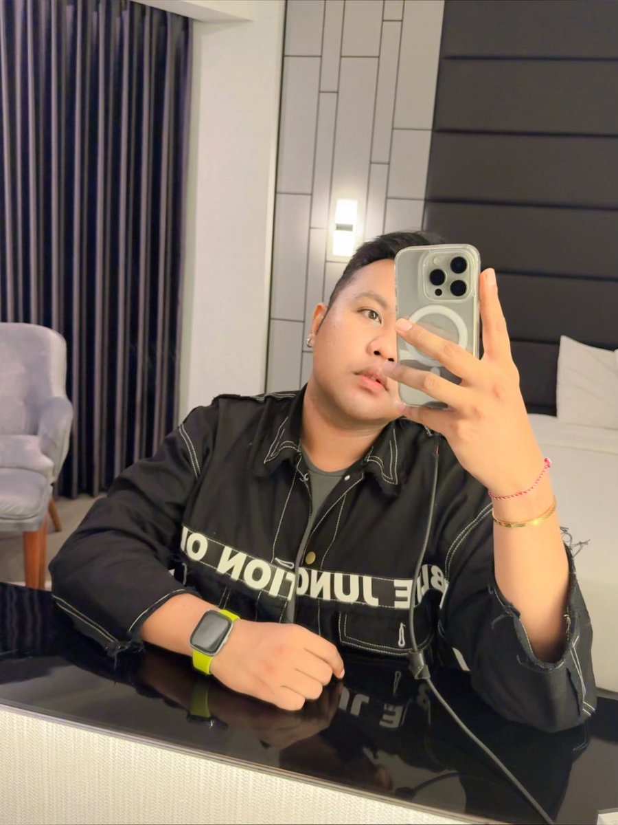 aimoosoc's tweet photo. Menurutku si yg ini wkwk😭 https://t.co/H47AJ5HuTj