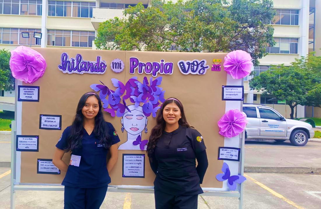 HIAyoraLoja's tweet photo. Durante la jornada se desarrollaron charlas orientada a fortalecer el bienestar integral, la prevención y el conocimiento de los derechos de las mujeres, en temas claves desde las áreas de ginecología, psicología, trabajo social y derechos. #ElNuevoEcuador https://t.co/zPVP1UagJ0