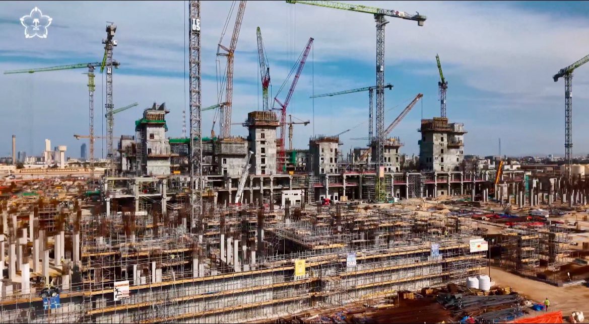 الأعمال تتقدم في مشروع استاد #وسط_جدة بوتيرة سريعة 🤩