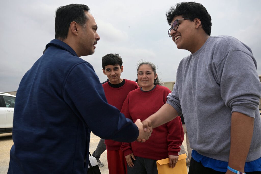 Joaquin Castro tweet media