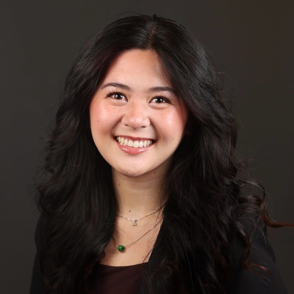 Social_Ecology's tweet photo. 🌟 @UCIrvine Undergraduate Research Opportunities Program Researcher Spotlight: Angeleia Do ('25, BA psychological science), whose mentor is Prof. @EECauffman. Angeleia shares her top advice for new researchers here: https://t.co/3NLznxbwql

#AnteaterInsights #AllinforAll https://t.co/EKhKm4FMgu