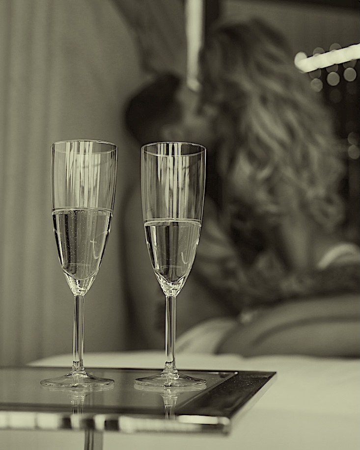 Diversa_Mente's tweet image. Rubrica serale #makelovenotwar